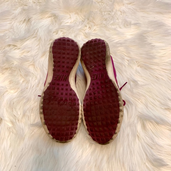 Nike | Magenta Juvenate - Picture 5 of 7